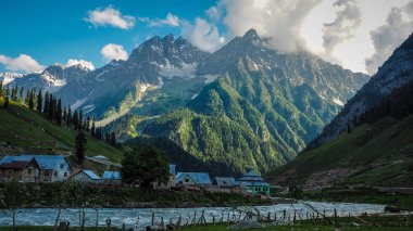 Sonamarg, Kaşmir devlet, Hindistan, güzel dağ manzarası