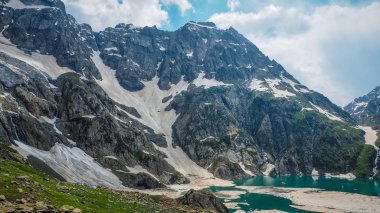 Sonamarg, Kaşmir devlet, Hindistan, güzel dağ manzarası