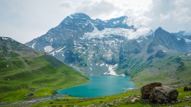 Sonamarg, Kaşmir devlet, Hindistan, güzel dağ manzarası
