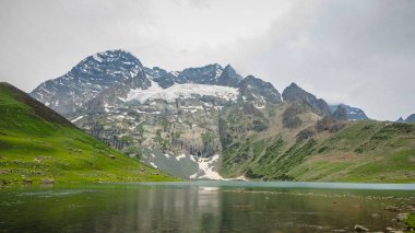 Sonamarg, Kaşmir devlet, Hindistan, güzel dağ manzarası