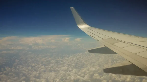 Luftaufnahme aus dem Flugzeug — Stockfoto