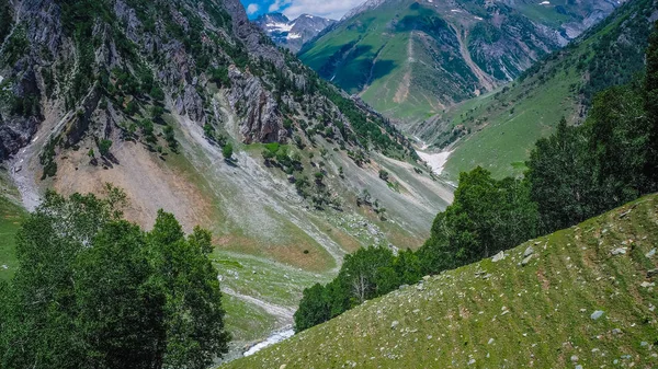 Krásná horská krajina Sonamarg, stát Kašmír, Indie — Stock fotografie