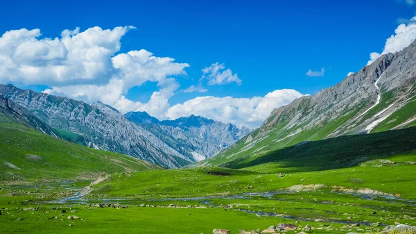 Beautiful mountain landscape of Sonamarg, Kashmir state, India — Stock Photo, Image