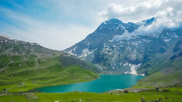 Sonamarg, Kaşmir devlet, Hindistan, güzel dağ manzarası