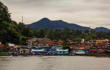 Toba Gölü Limanı, Medan, Endonezya piyasaya canlılık