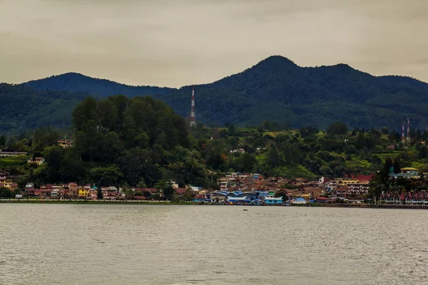 托巴湖， 棉兰， 印度尼西亚 — 图库照片