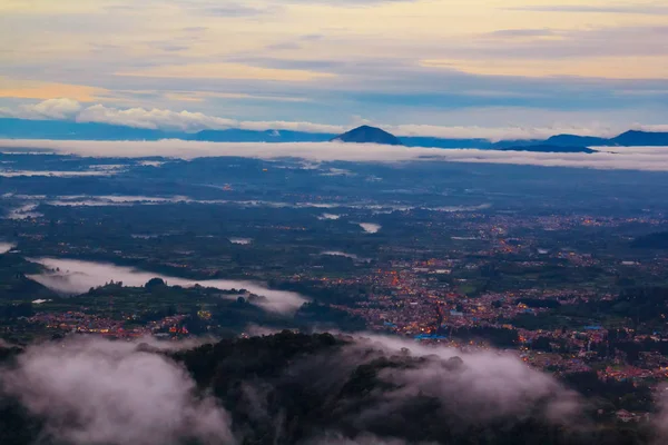 Sibayak Dağı'ndan görünüm, Medan, Endonezya
