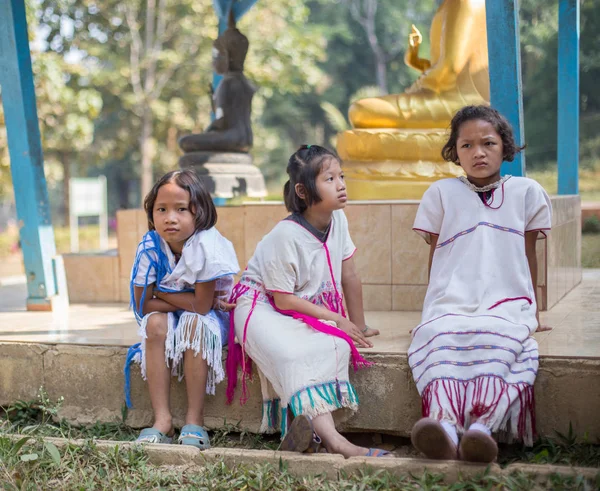 KAMPHAENGPHET, TAILANDIA - 08 de enero de 2014 Todos los grupos étnicos en Tailandia son muy pobres, pero tienen una cultura hermosa. — Foto de Stock