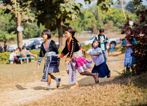 KAMPHAENGPHET, THAILAND - January 08, 2014 All ethnic group in Thailand very poor but has beautiful culture — Stock Photo, Image