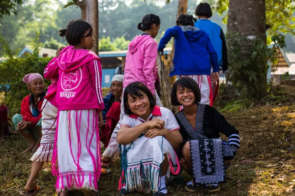 Kamphaengphet, Tajlandia - 08 stycznia 2014 wszystkie etniczne grupy w Tajlandii bardzo słaba, ale ma piękną kulturę — Zdjęcie stockowe