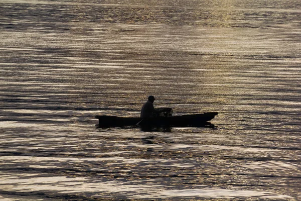 Salida Del Sol Con Reflexiones Lago Toba Isla Samosir Indonesia —  Fotos de Stock