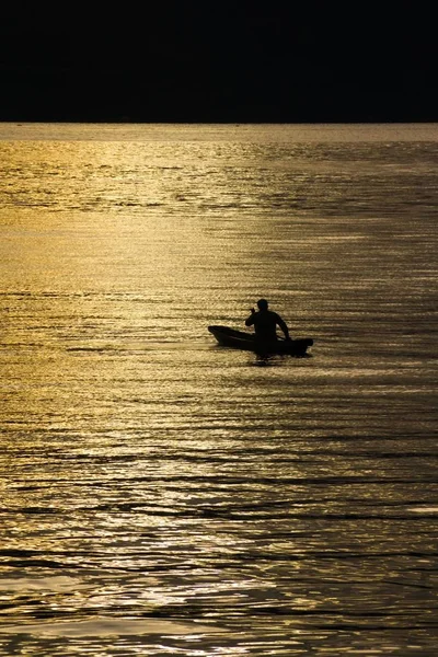 Zonsopgang Met Reflecties Lake Toba Samosir Eiland Indonesië — Stockfoto