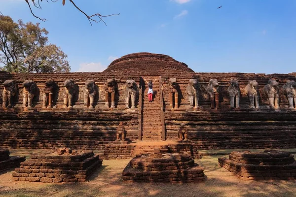 Régi Elefánt Szobra Wat Chang Rop Kamphaeng Phet Historical Park — Stock Fotó