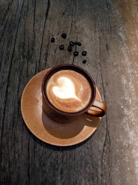 Καφές Latte Ζεστός Καφές Στο Ξύλινο Φόντο Φρέσκο Καφέ Καφέ — Φωτογραφία Αρχείου