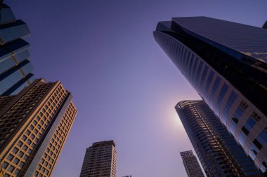 Bina, Chong Bangkok'un, Bangkok, Tayland, Thailand, düşük açılı görünüş.