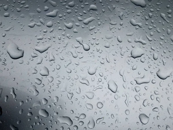 Gota Agua Capucha Del Coche Gotas Lluvia Superficie Del Coche —  Fotos de Stock