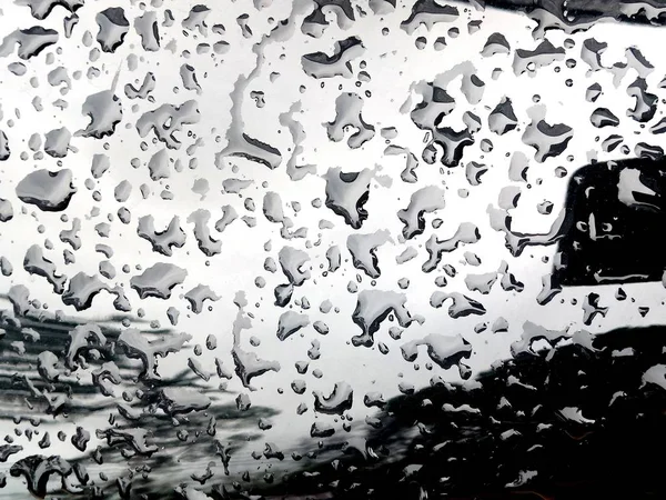 Víz Csepp Motorháztető Autó Eső Esik Felszínen Autóból Vagy Vas — Stock Fotó