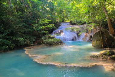 erawan şelalesi Tayland 'da güzel şelaleler