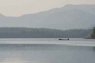 Kanchanaburi Eyaleti, Tayland 'da gün batımı ya da gün doğumu.