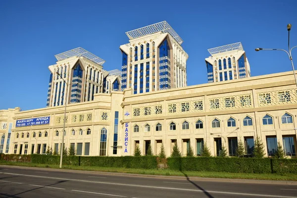 Astana, Kasachstan - modernes Wohnhaus — Stockfoto
