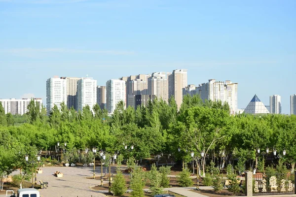 在哈萨克斯坦首都阿斯塔纳观看2017年世博会主办方 — 图库照片