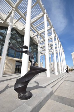 Astana (Nur-Sultan), Kazakistan - Astana 'daki Bale Akademisi' nin (Nur-Sultan) ön sütunları, Kazakistan 'ın başkenti