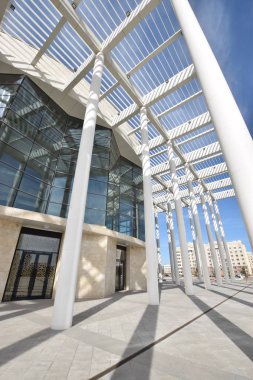 Astana (Nur-Sultan), Kazakistan - Astana 'daki Bale Akademisi' nin (Nur-Sultan) ön sütunları, Kazakistan 'ın başkenti