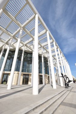 Astana (Nur-Sultan), Kazakistan - Astana 'daki Bale Akademisi' nin (Nur-Sultan) ön sütunları, Kazakistan 'ın başkenti