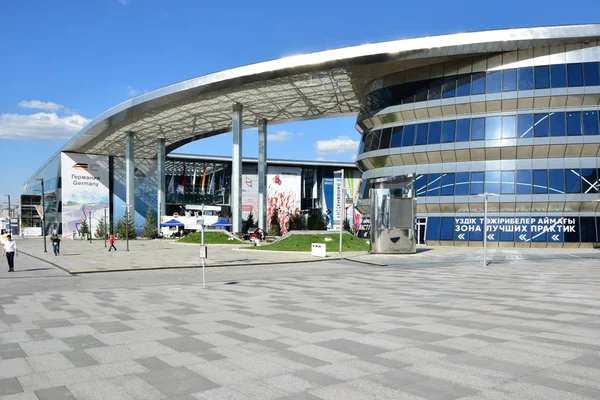 Astana, Cazaquistão, 2017, 27 de julho - Vista da exposição EXPO — Fotografia de Stock