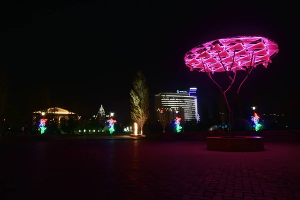Νυχτερινή Θέα Στην Αστάνα Πρωτεύουσα Του Καζακστάν Οικοδεσπότης Της Expo — Φωτογραφία Αρχείου