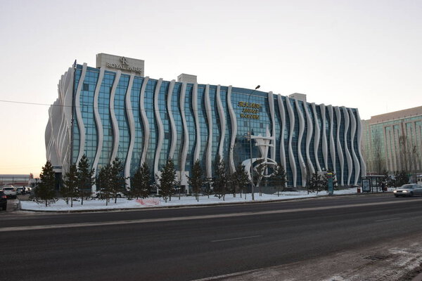 Взгляд в Астану, столицу Казахстана, принимающего ЭКСПО-2017
