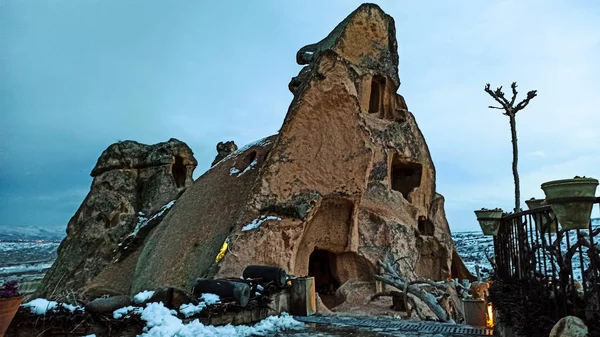 Cuevas Chimenea Hadas Valle Las Palomas Cubiertas Nieve Invierno Uchisar — Foto de Stock