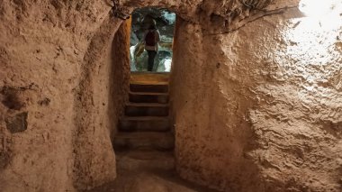 Türkiye 'nin Kapadokya kentindeki Derinkuyu Yeraltı Kenti antik çok katlı mağara