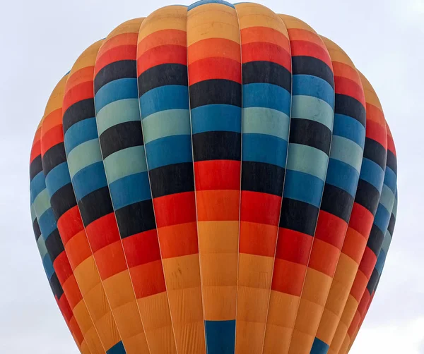 Balões Quente Coloridos Voando Nascer Sol Com Paisagem Rochosa Capadócia — Fotografia de Stock