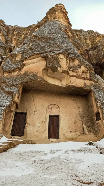 Starověké Kamenné Jeskyně Domy Vytesané Sopečné Skály Cappadocia Turecko — Stock fotografie