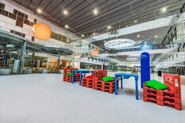 Interieur van het nieuwe gebouw in Skolkovo Technopark. — Stockfoto