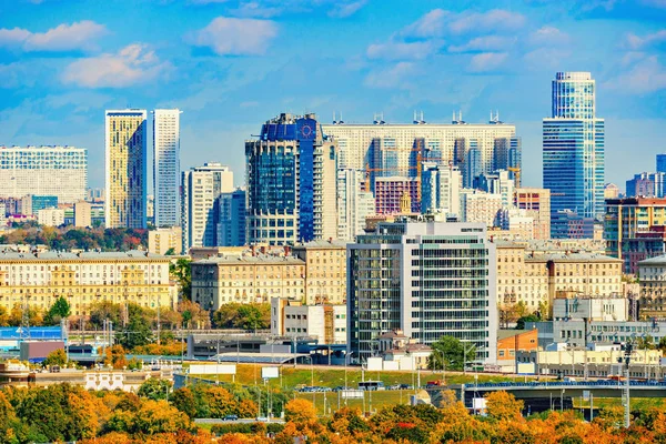 Autumn view of the south city district. — Stock Photo, Image