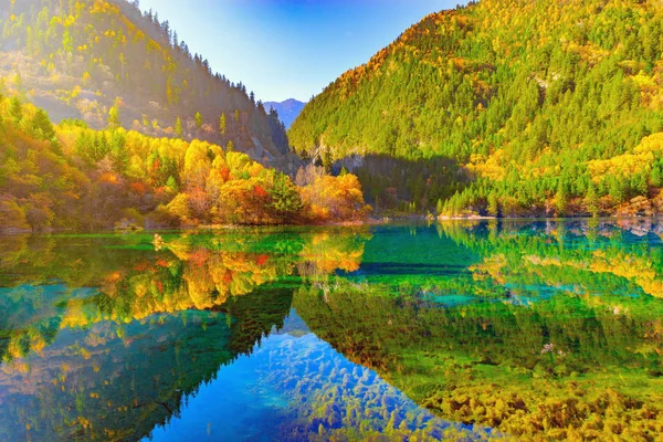 Cinque Flower Lake. Cina . — Foto Stock