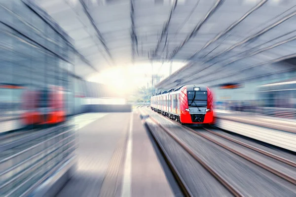 Treno moderno ad alta velocità . — Foto Stock