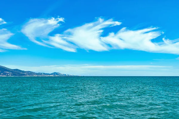 Vista al mar durante el día . — Foto de Stock