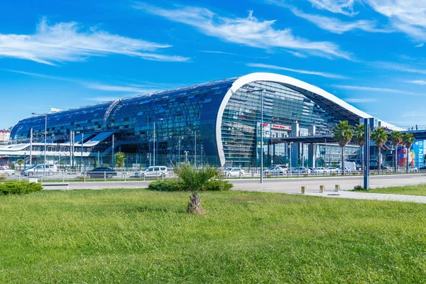 Exterior de la estación de tren de Adler . — Foto de Stock