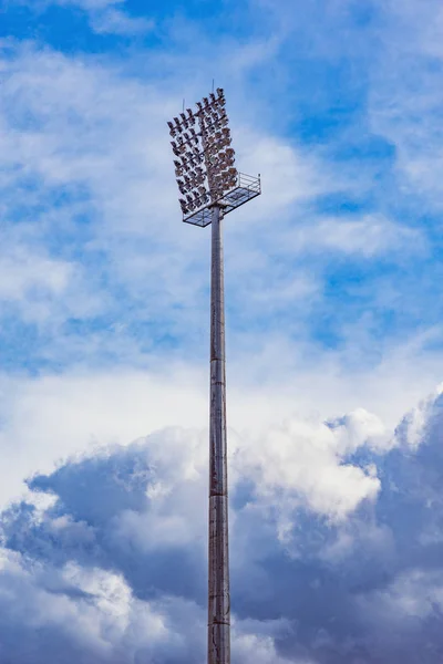 Stadium lights by the sports field. — Stock Photo, Image