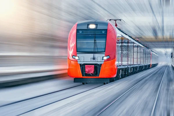 Trem moderno de alta velocidade . — Fotografia de Stock