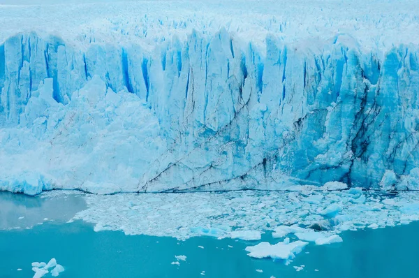 Kanten av glaciären Perito Moreno. — Stockfoto