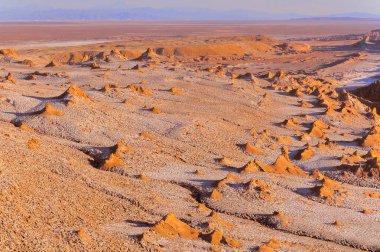 Ay Vadisi günbatımı zaman Atacama Çölü'nde,