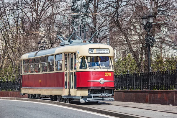 Vintage tram on the town street in the historical city center. — Stock Photo, Image