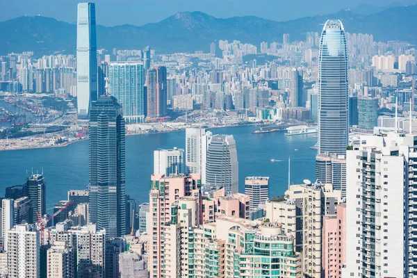 Vue du centre-ville de Hong Kong depuis Victoria Peak. — Photo