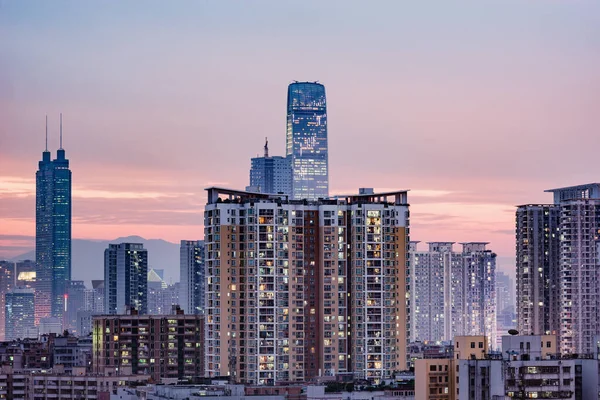 Widok Dzielnicy Miasta Godzinach Wieczornych Shenzhen Chiny — Zdjęcie stockowe