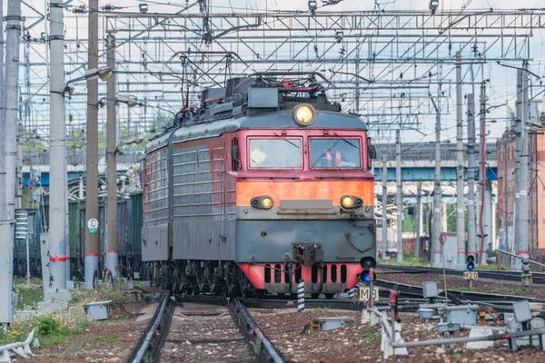 Comboio Mercadorias Chega Estação Rússia — Fotografia de Stock