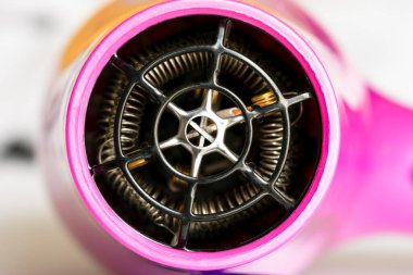 Saç kurutma makinesinin yakın görüntüsü